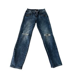 Women’s size‎ 4 Rock & Republic jeans Kashmiere ankle zipper embellished ripped